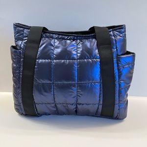 New Quilted Puffer Tote W/ Pockets in Metallic Navy